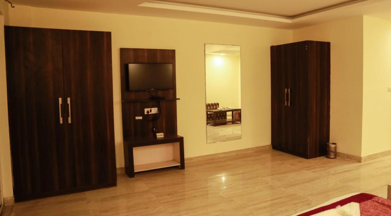 Basoya Farm 2Bhk Villla With Pool - 10 Min Away From Chattarpur Faridabad Extérieur photo