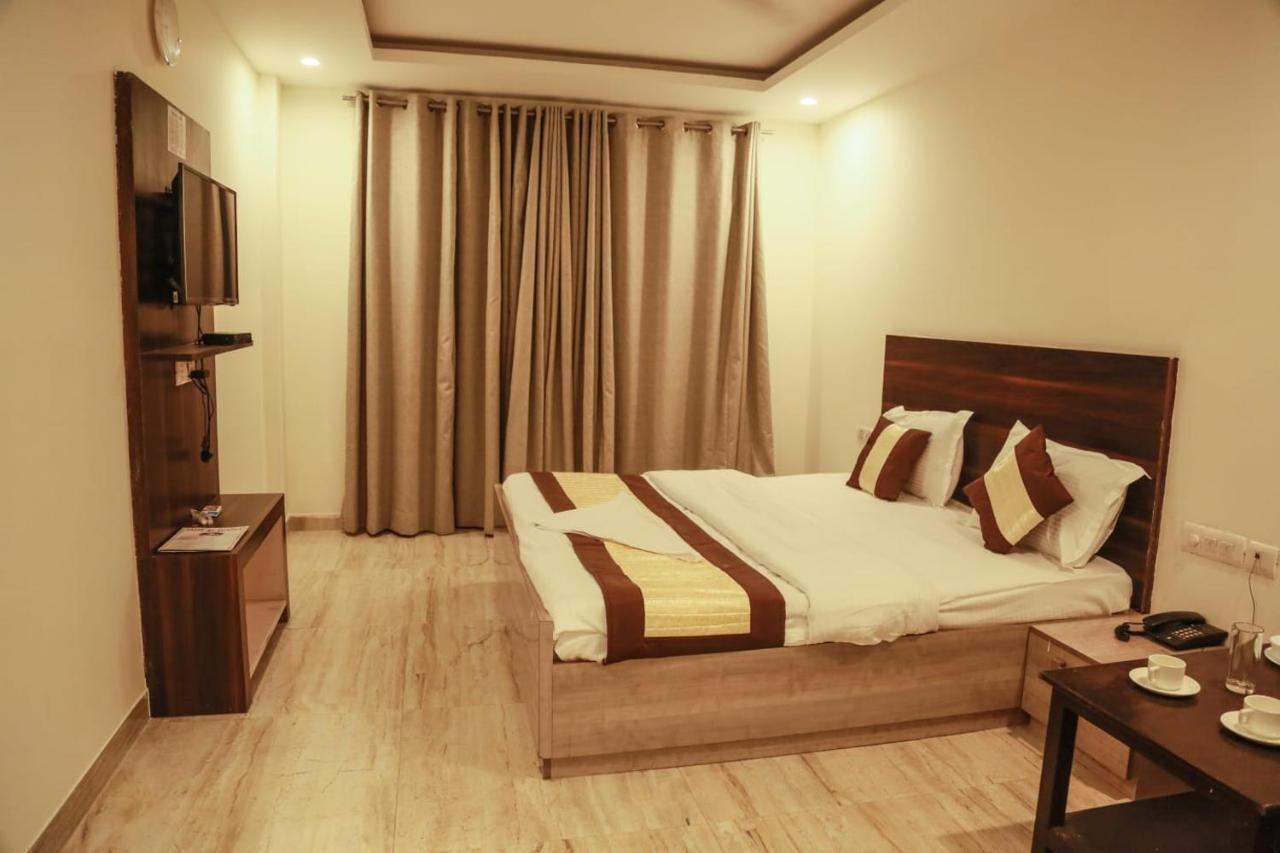 Basoya Farm 2Bhk Villla With Pool - 10 Min Away From Chattarpur Faridabad Extérieur photo