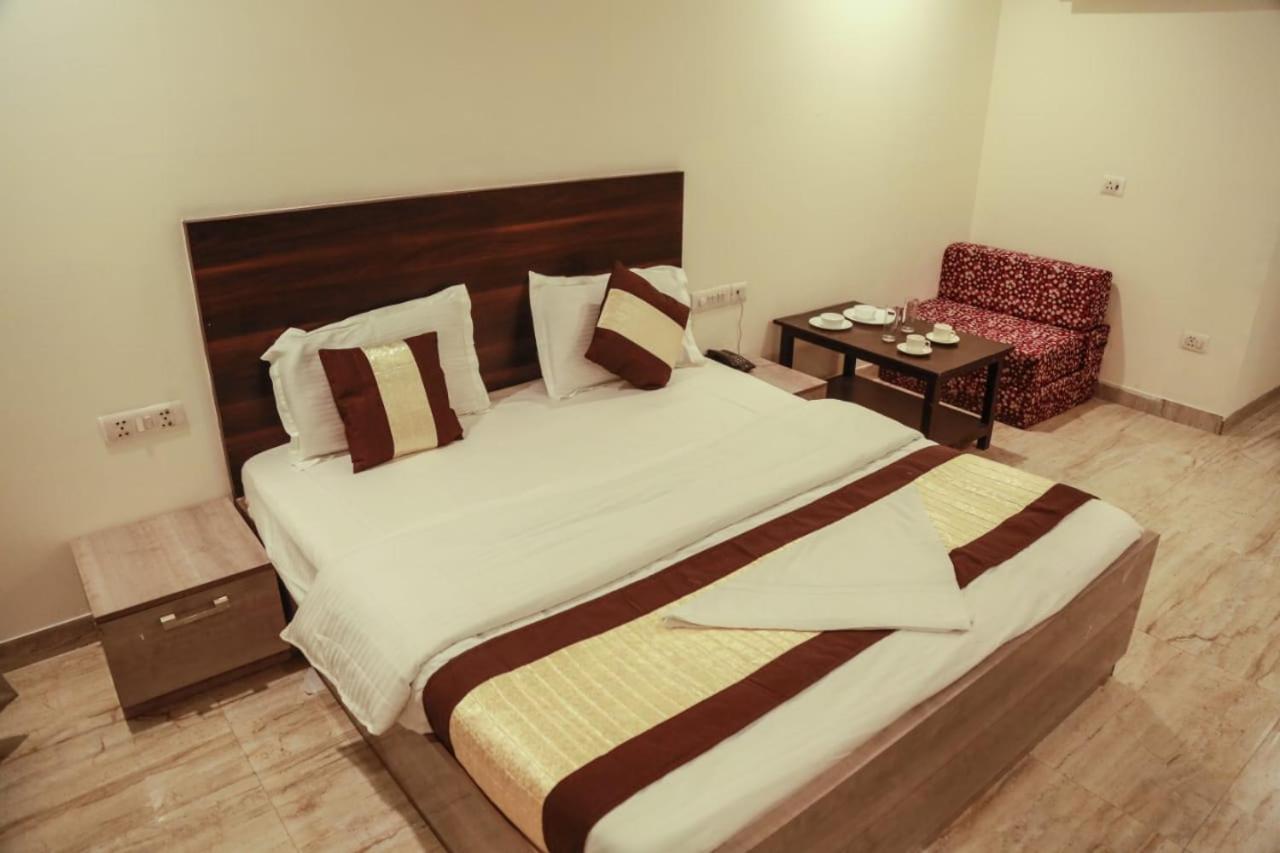 Basoya Farm 2Bhk Villla With Pool - 10 Min Away From Chattarpur Faridabad Extérieur photo